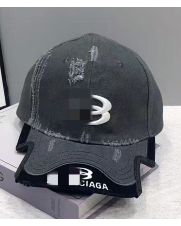 Кепка с вышивкой BLNCG