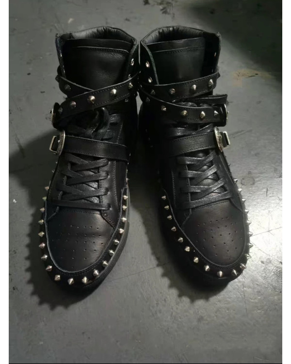 Кроссовки Trainers